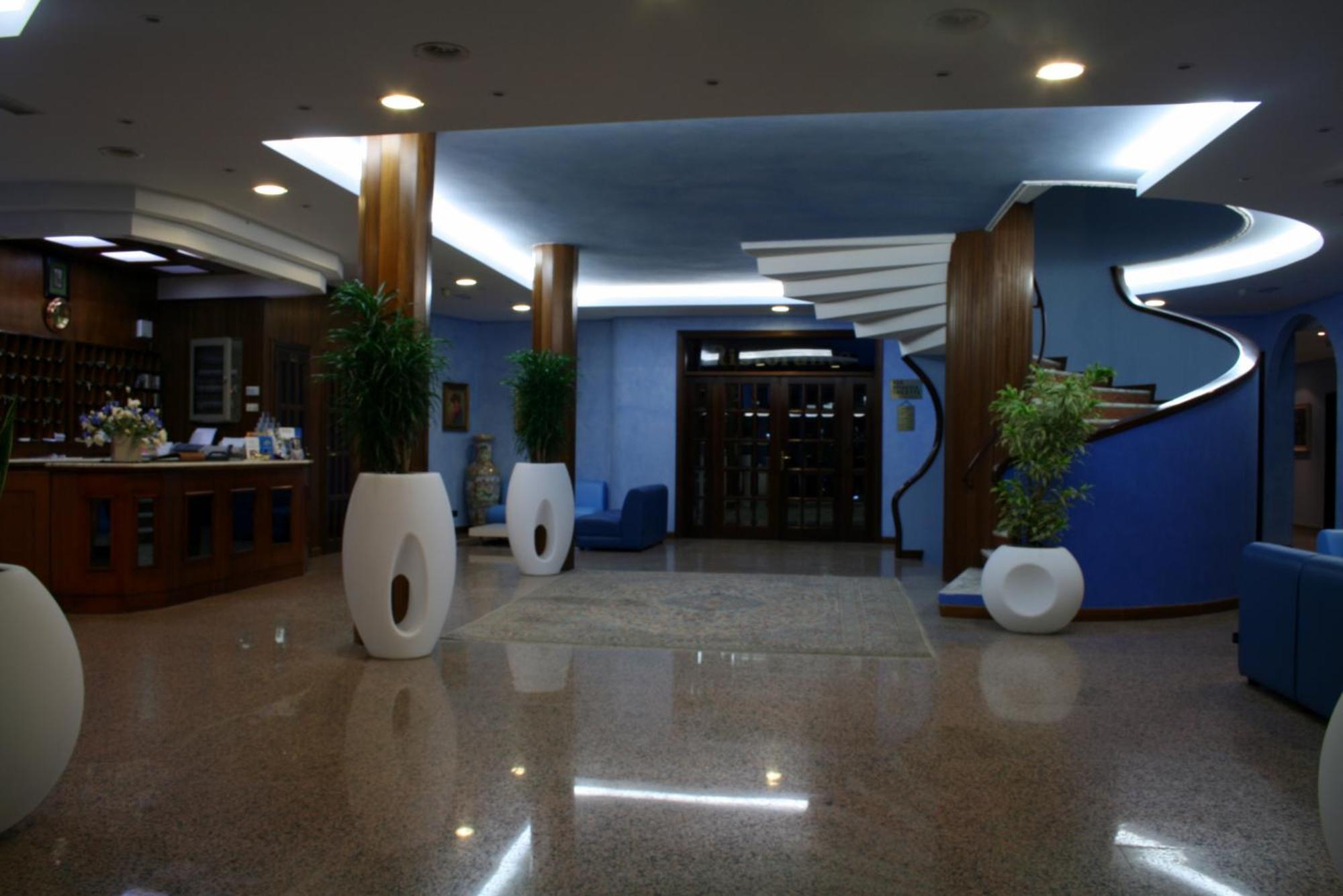Hotel Rio Васто Екстер'єр фото